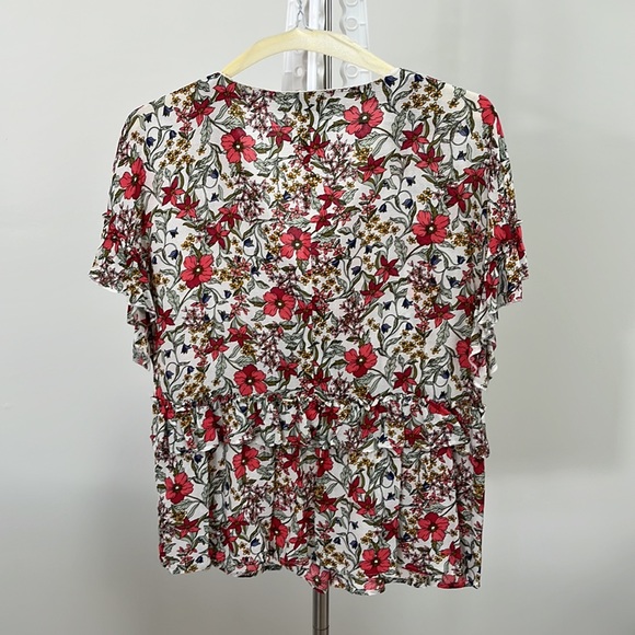 Jessica Simpson Floral Print Surplice top - Picture 2 of 7